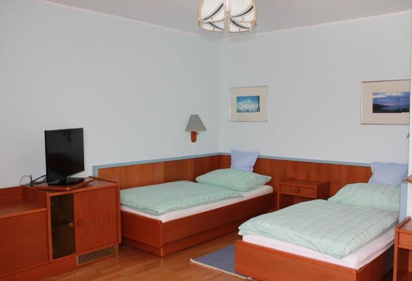 בית מלון כפרי Pension Ayurveda