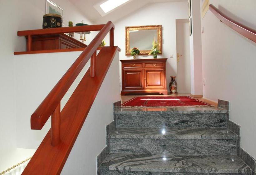 בית מלון כפרי Pension Ayurveda