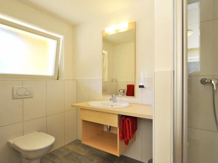 فندق Pension Bergkristall