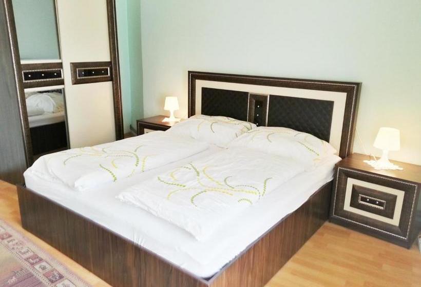 酒店 Pension Weisses Lamm