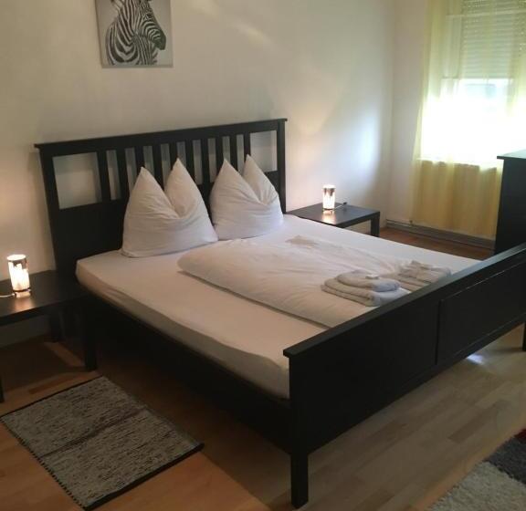 ホテル Pension Sunnseitn   Gasthof   Café   Weinkeller