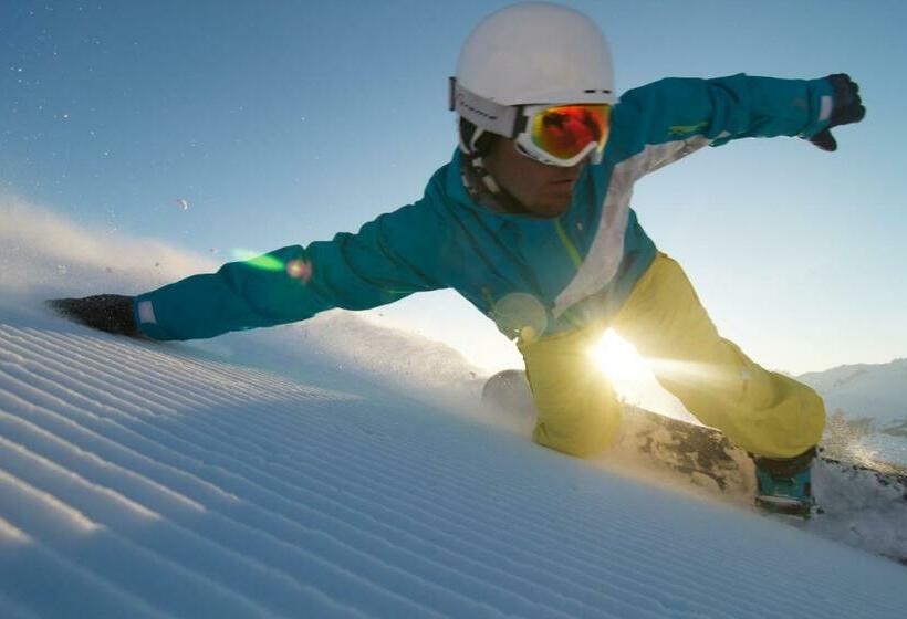 Отель Pension Tirol