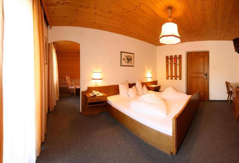 Отель Pension Tirol