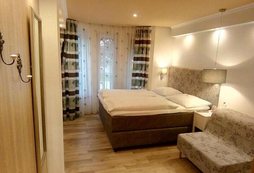 هتل Pension Wachau