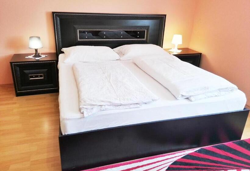 酒店 Pension Weisses Lamm