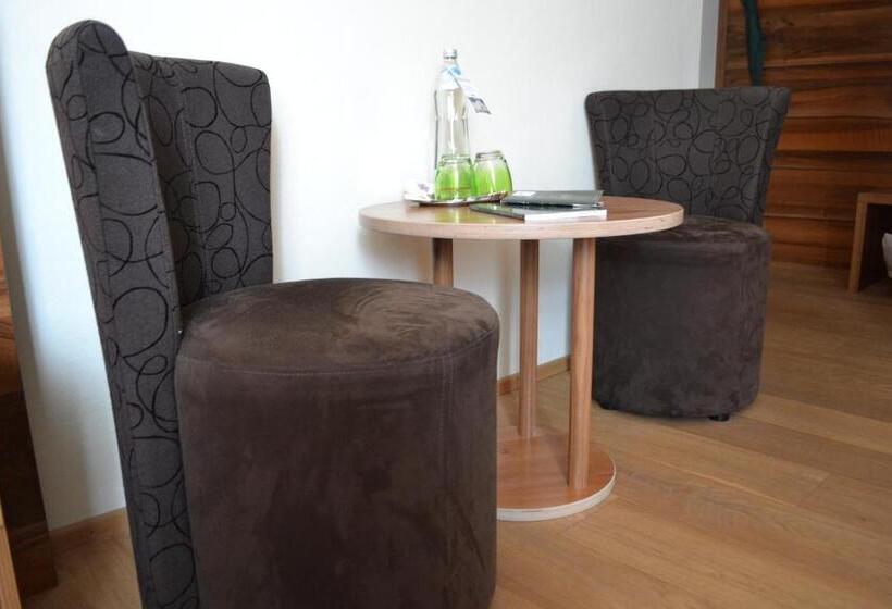 酒店 Schloss Lerchenhof