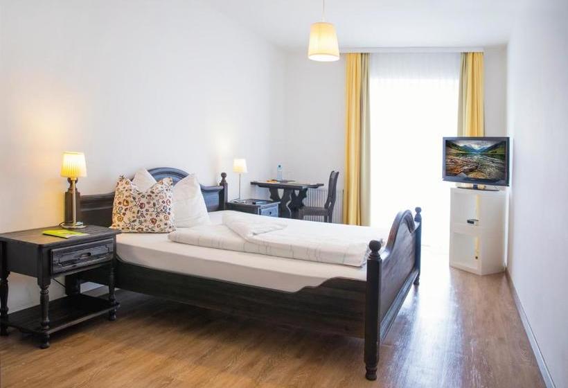 בית מלון כפרי Schnaitl Braugasthof  Garni B&b