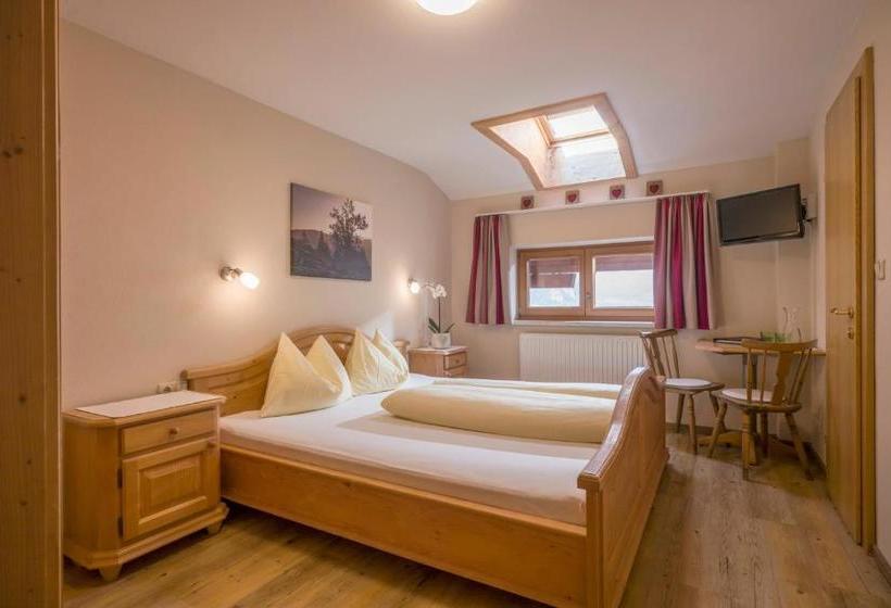 ホテル Sonnleiten