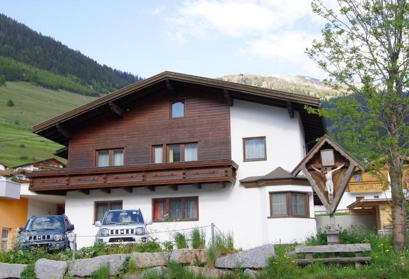 Отель Spöttl Peter