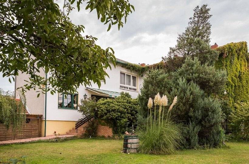 Отель Wein & Landhaus Willi Opitz