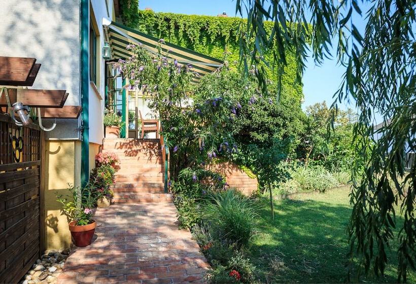 Отель Wein & Landhaus Willi Opitz