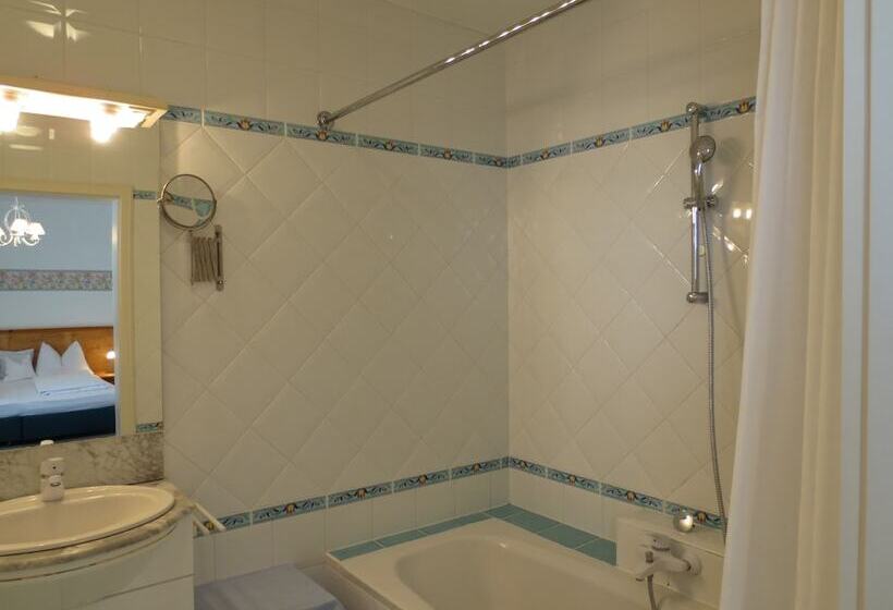 Отель Wein & Landhaus Willi Opitz