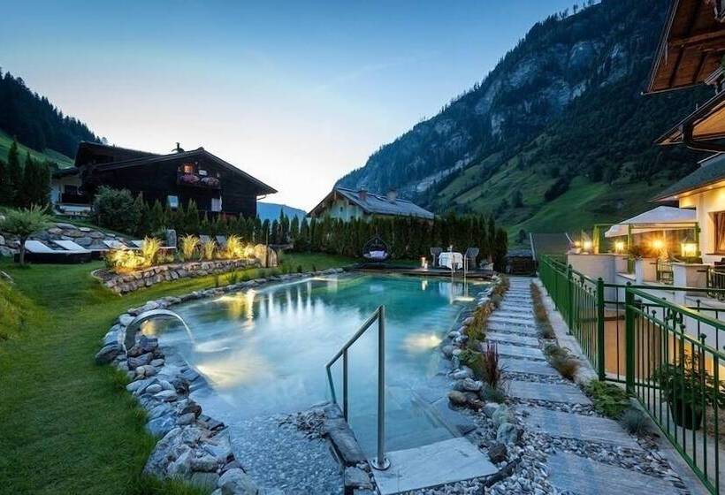 Naturhotel Huettenwirt In Middle Of Nature