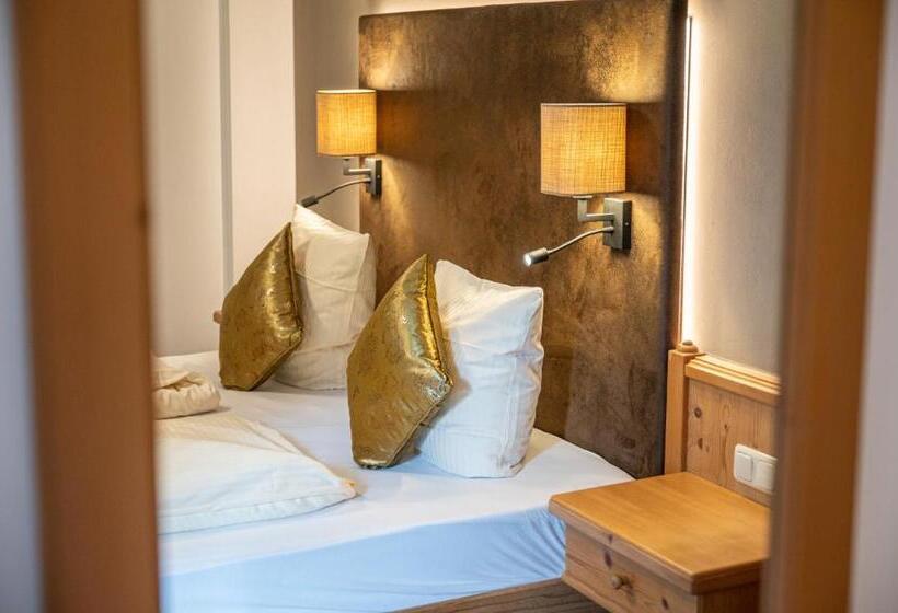 Naturhotel Huettenwirt In Middle Of Nature