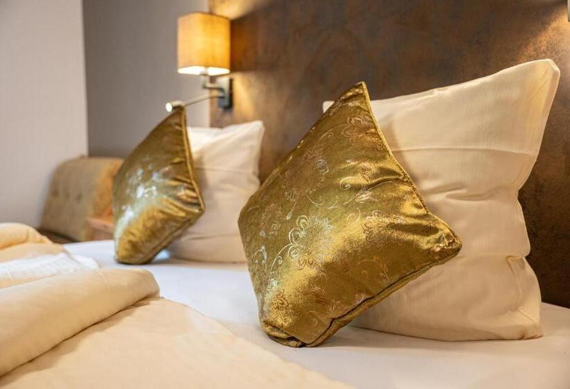 Naturhotel Huettenwirt In Middle Of Nature