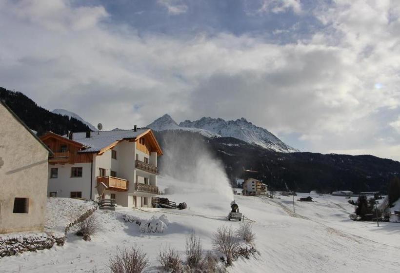 پانسیون Alpenrose Apart