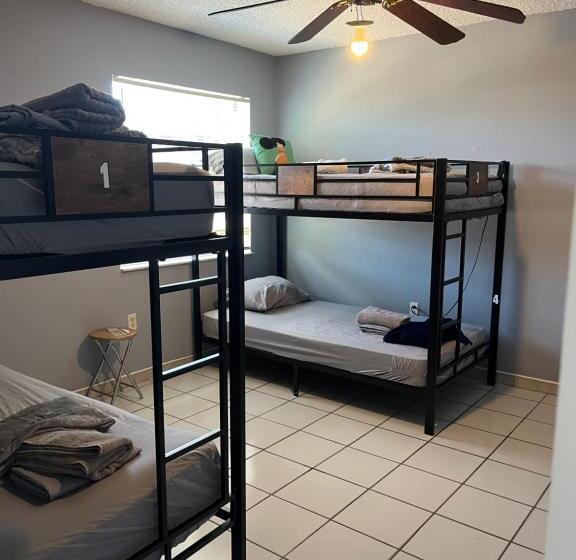هاستل Beds & Sheets Little Havana