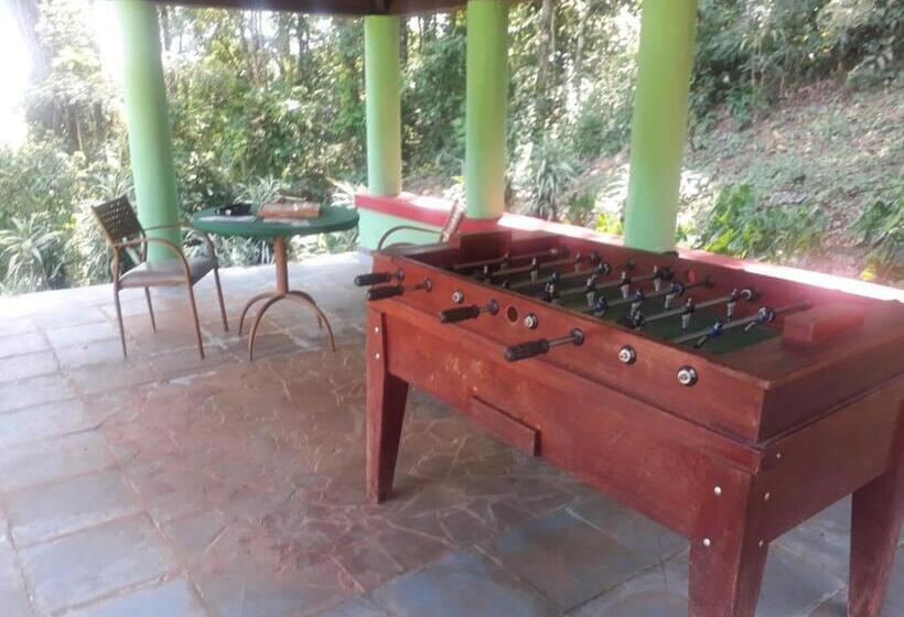 فندق صغير Sítio Vila De Santa Bárbara