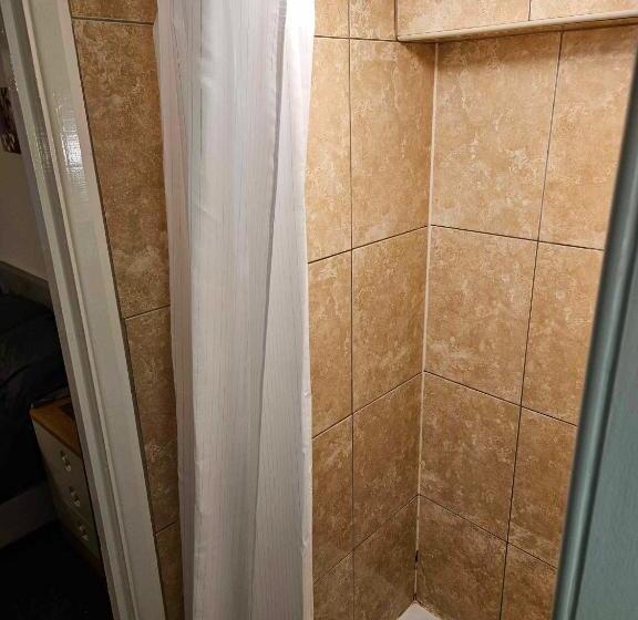 هاستل The White Lion Inn