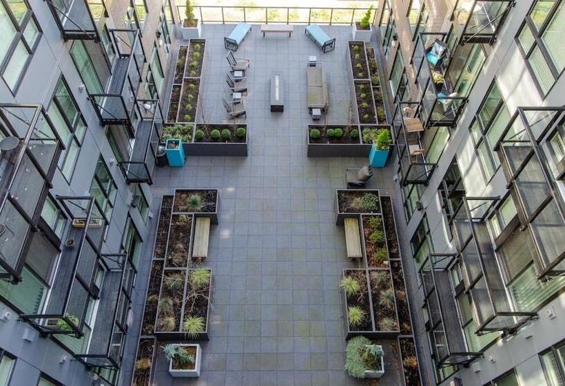 Balcony,gym,rooftop Grill,terrace, Kingbed, 4k Tv