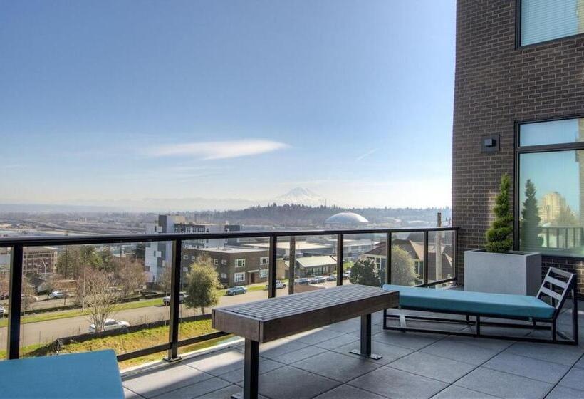 Balcony,gym,rooftop Grill,terrace, Kingbed, 4k Tv