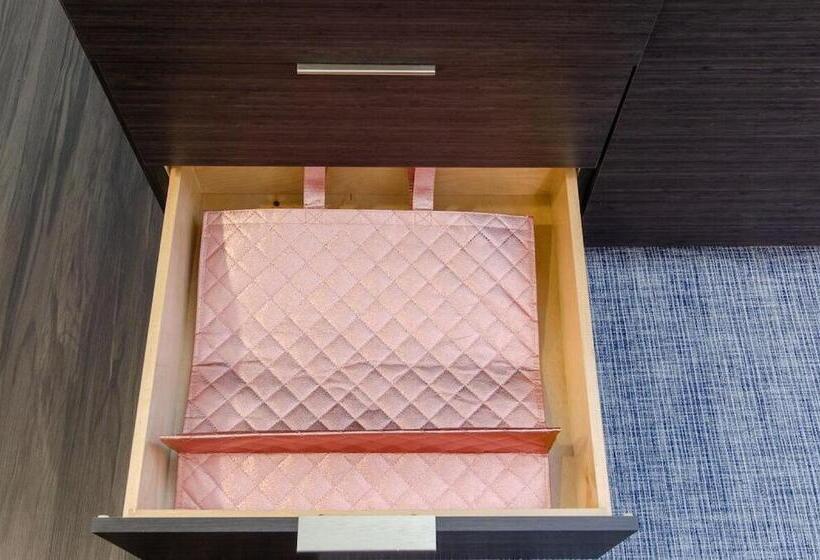 Balcony,gym,rooftop Grill,terrace, Kingbed, 4k Tv