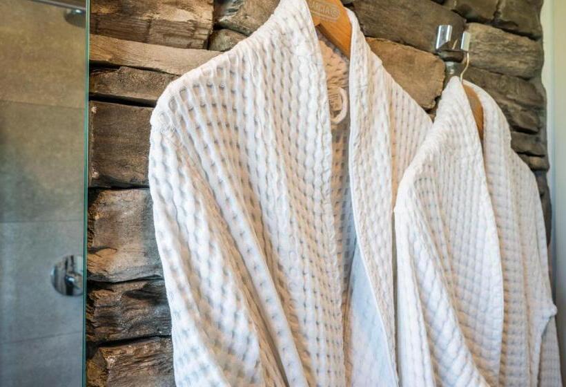 تختخواب و صبحانه Royal Suite Parma Con Piscine Calda E Fredda