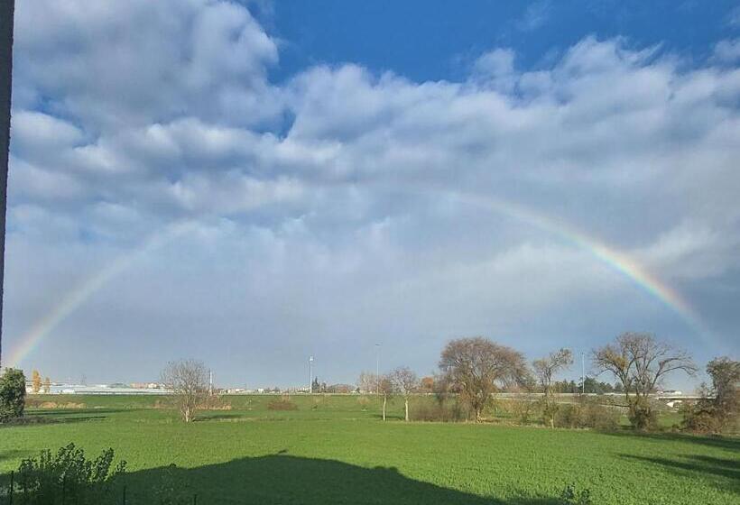 تختخواب و صبحانه Royal Suite Parma Con Piscine Calda E Fredda