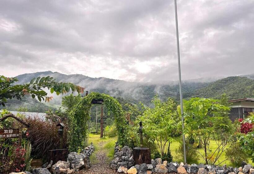 Bed and Breakfast สว้าฮิลล์ น่าน สะปัน   Sawa Hills