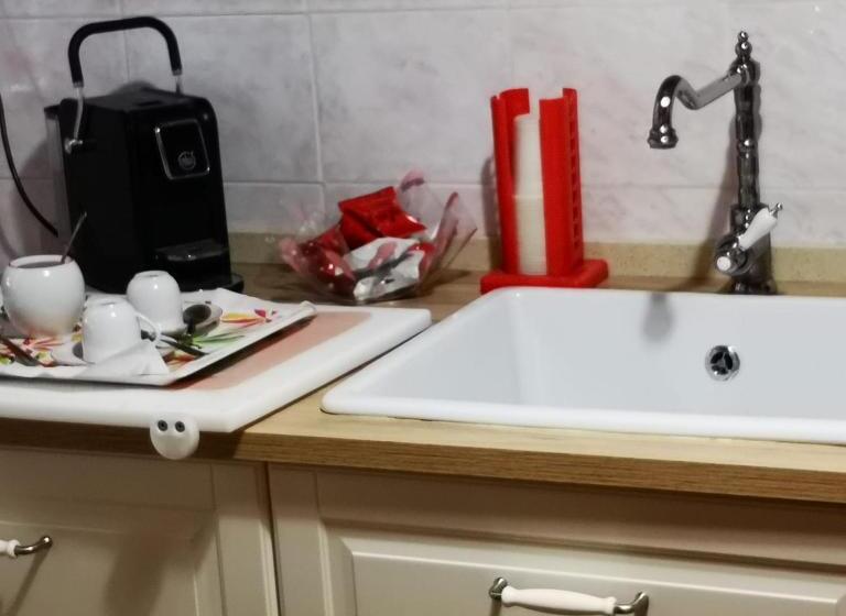 تختخواب و صبحانه Sor Mimi