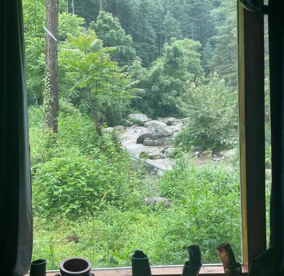 مبيت وإفطار The Great Escape  Jibhi Paradise