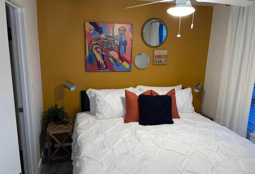 Full Kitchen Youtubetv Smart Locksking Bedtop Fl