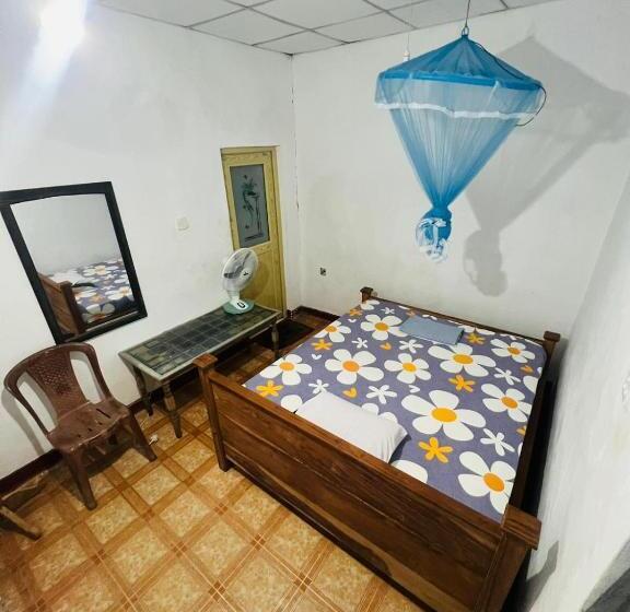 Galoya30 Hotel & Safari