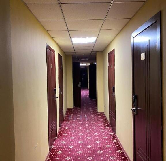 Hotelli гостиница алматы транзит