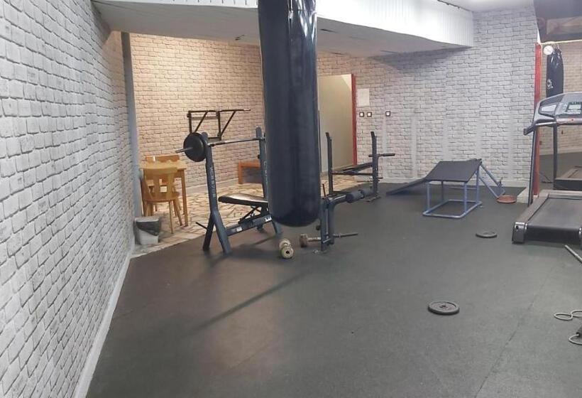 هتل почивна станция   тец бобов дол