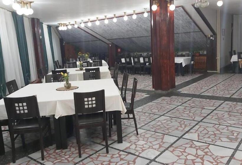 هتل почивна станция   тец бобов дол