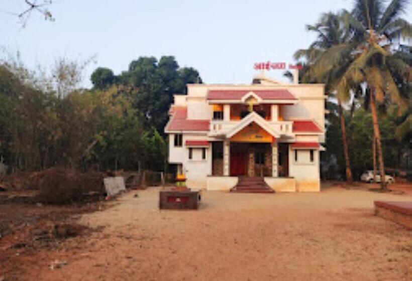 Hotel Aaichchha Nyahari Niwas Malvan