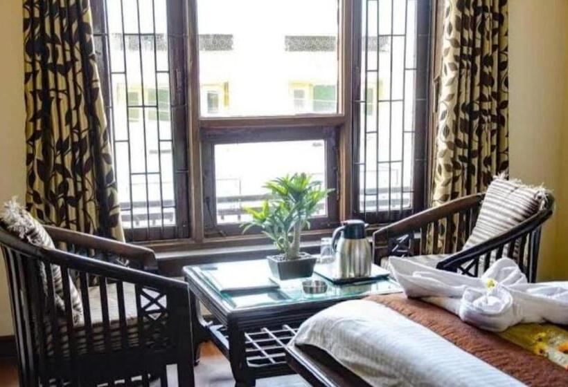 בית מלון כפרי Abinandan Inn