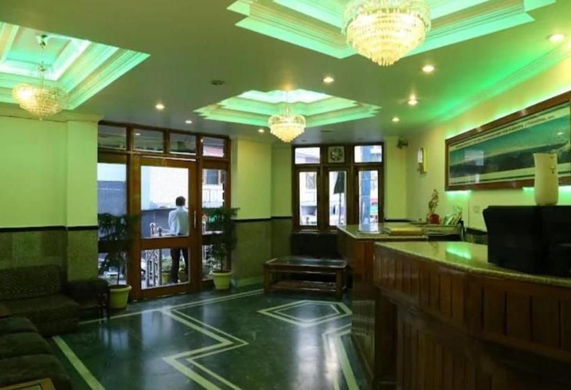 בית מלון כפרי Abinandan Inn