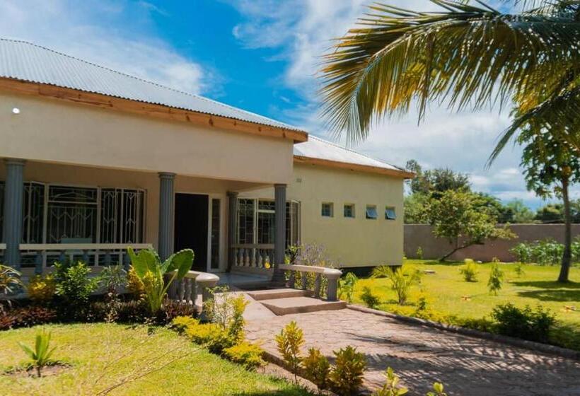 호텔 Adams Lodges Ltd