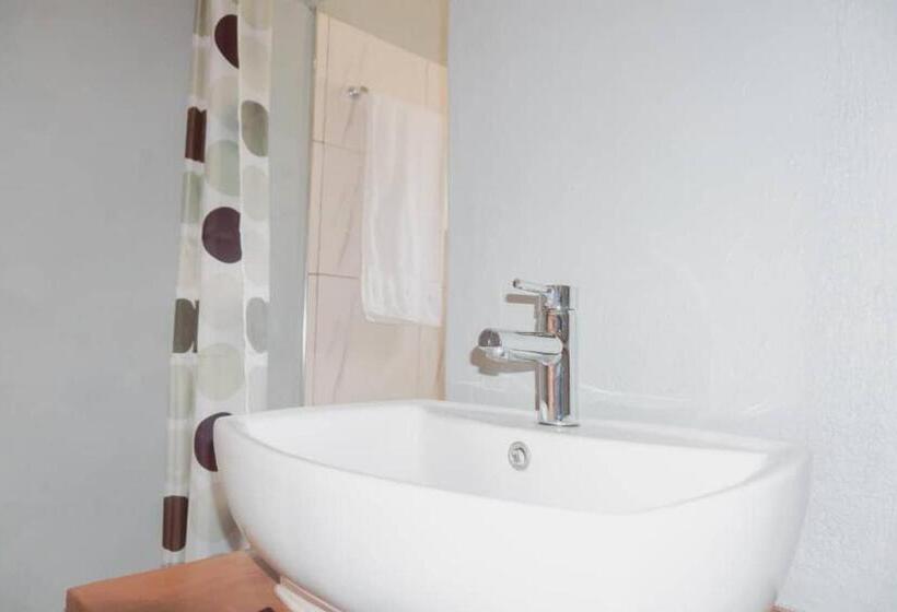 호텔 Adams Lodges Ltd