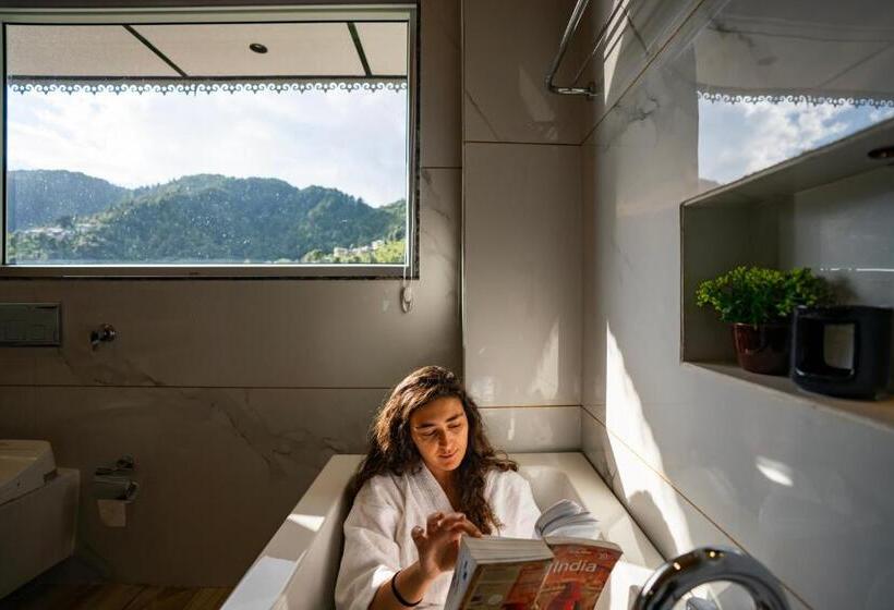 فندق Alt Life Luxe   Uppper Bhagsu Mcleodganj