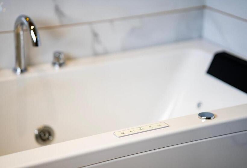 فندق Alt Life Luxe   Uppper Bhagsu Mcleodganj