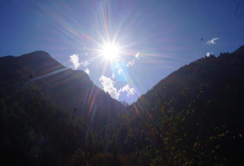 هتل Apple Garden Katagla Kasol