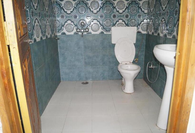 هتل Apple Garden Katagla Kasol