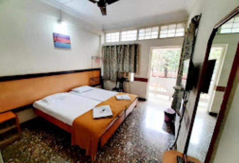 בית מלון כפרי Ashray Residency, Sangli