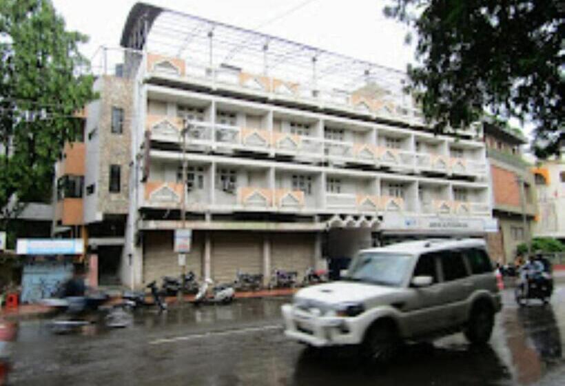 בית מלון כפרי Ashray Residency, Sangli