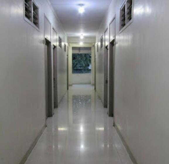 בית מלון כפרי Ashray Residency, Sangli