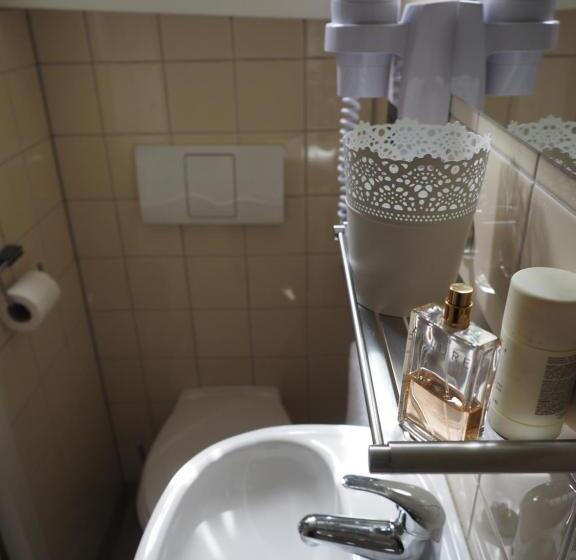 هتل Boat Allure Groningen