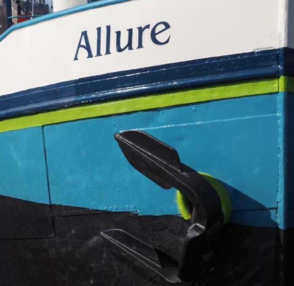 هتل Boat Allure Groningen